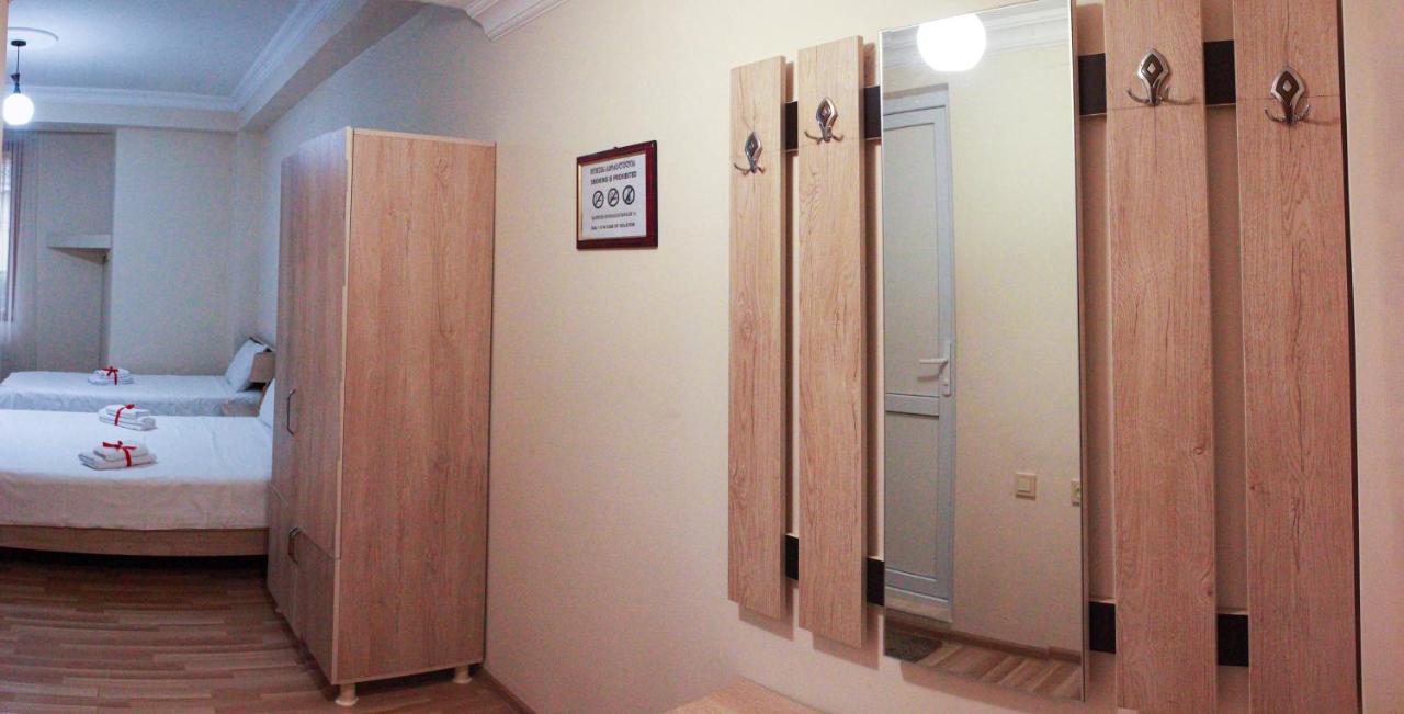 באטומי Hotel Tao מראה חיצוני תמונה