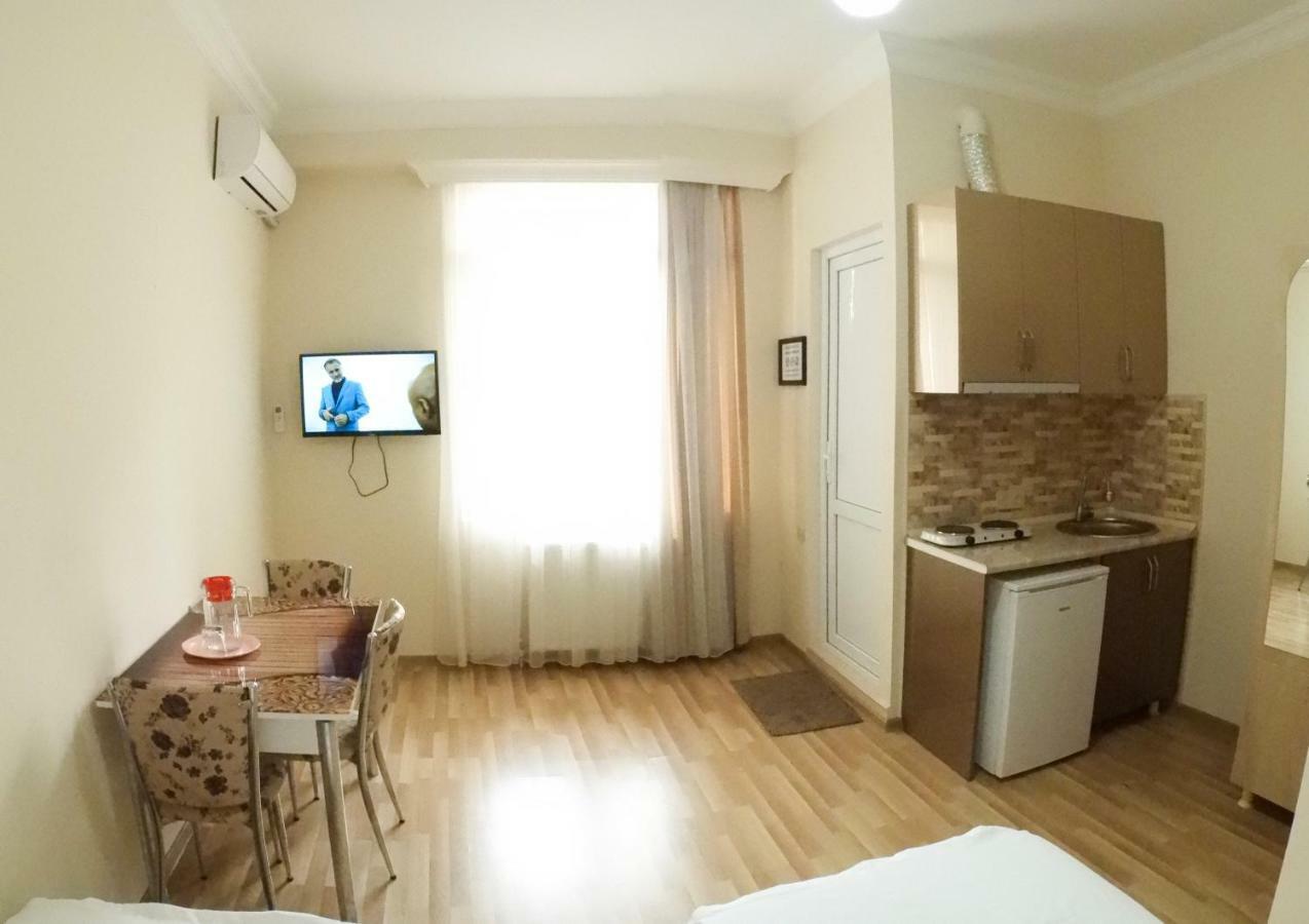 באטומי Hotel Tao מראה חיצוני תמונה