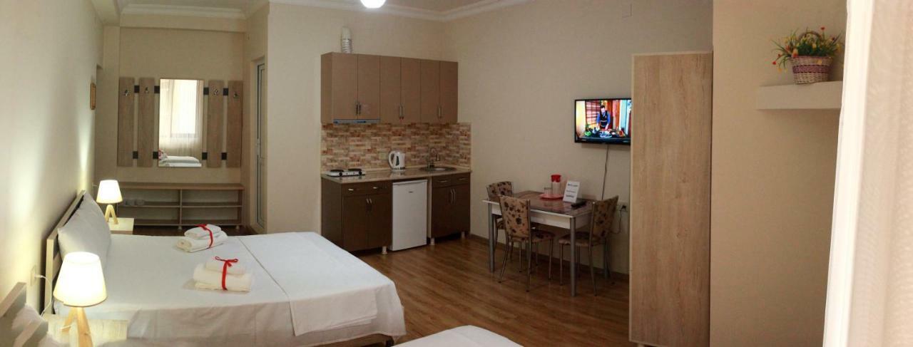 באטומי Hotel Tao מראה חיצוני תמונה