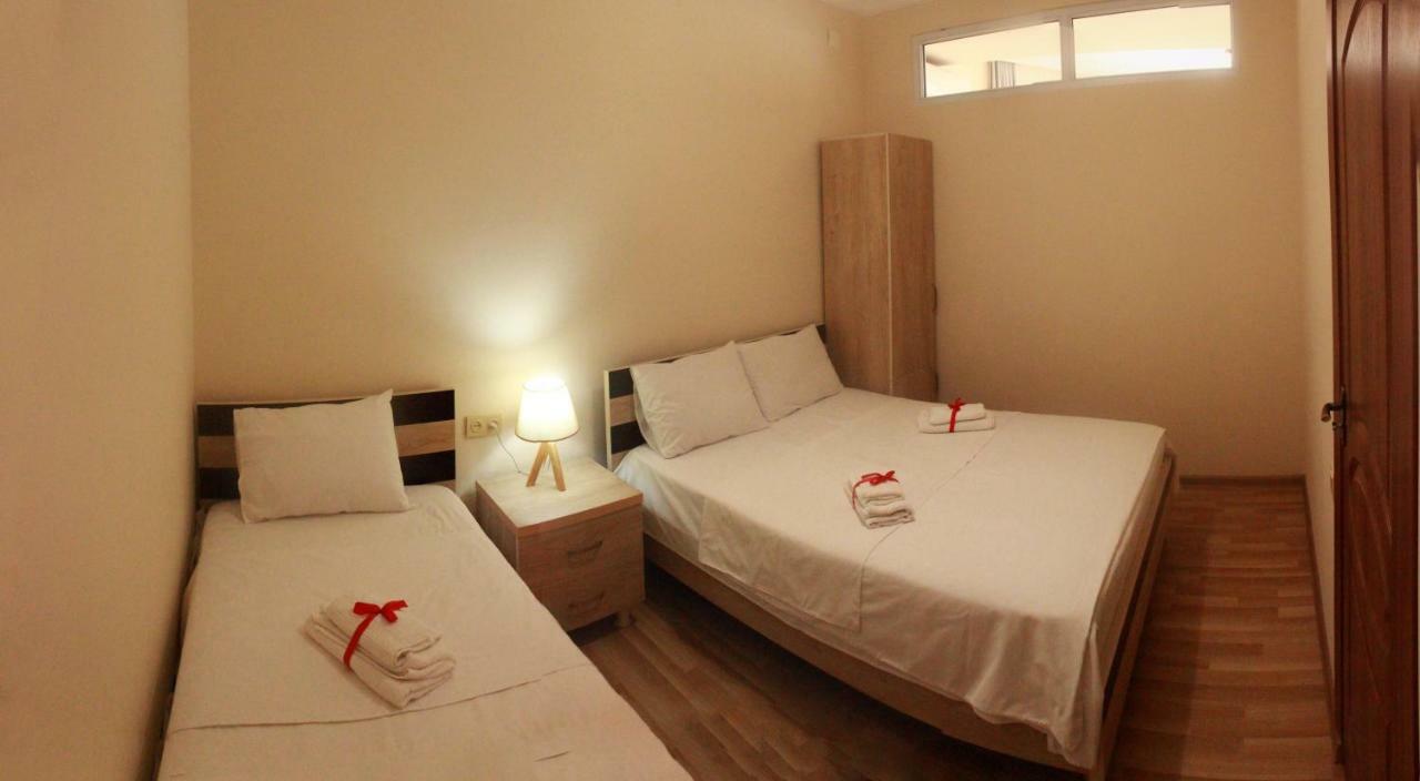 באטומי Hotel Tao מראה חיצוני תמונה