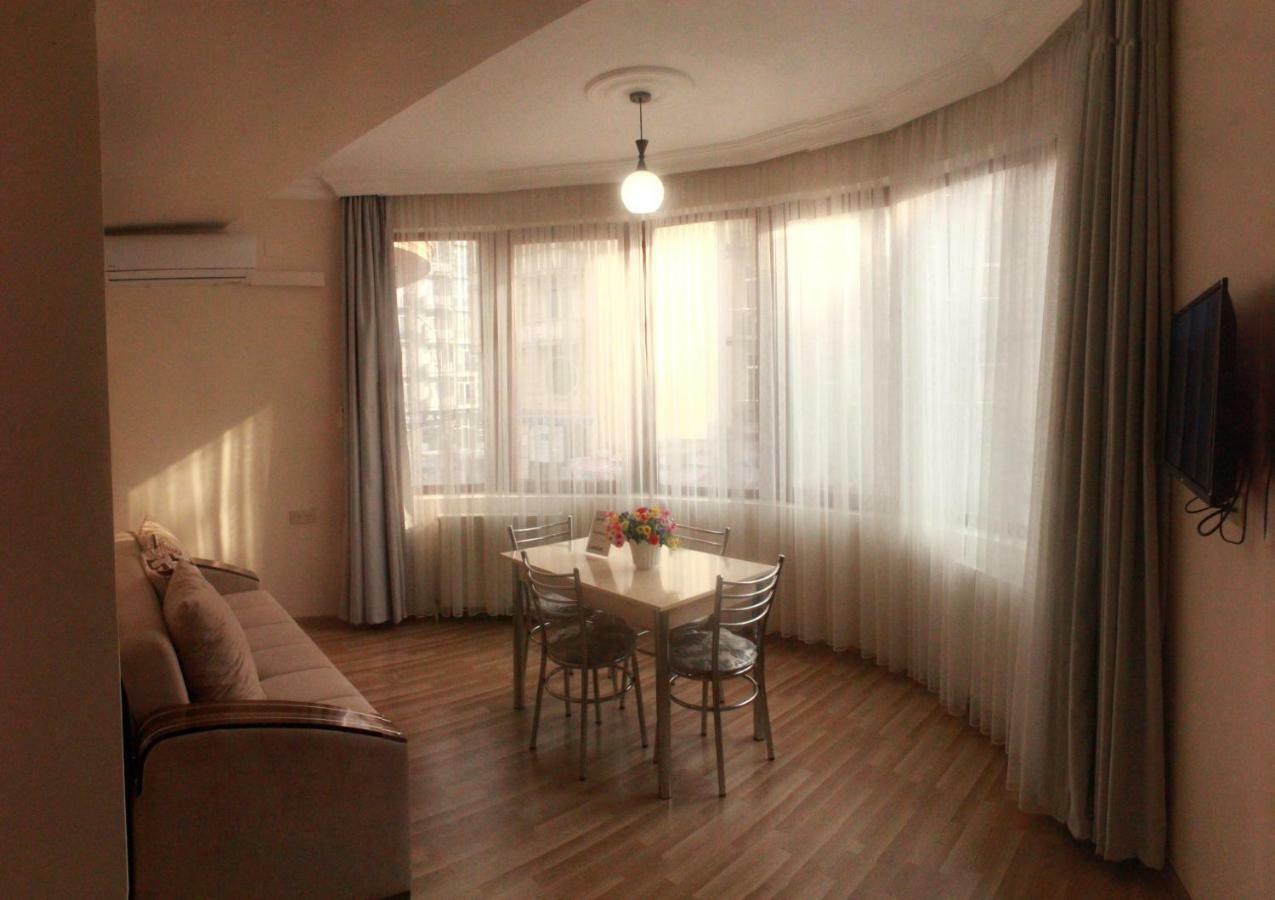 באטומי Hotel Tao מראה חיצוני תמונה