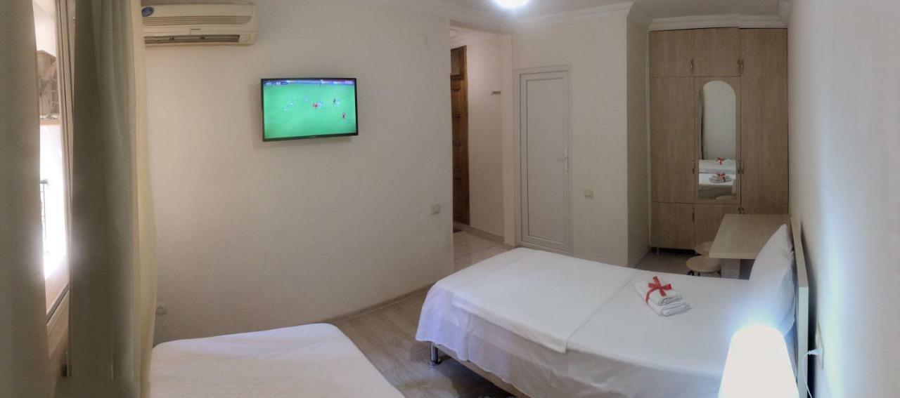באטומי Hotel Tao מראה חיצוני תמונה